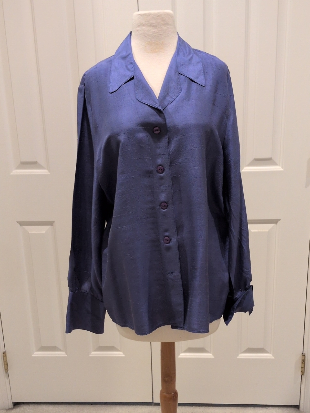 vintage, silk, french cuff long sleeved chaus petites blouse size 14.